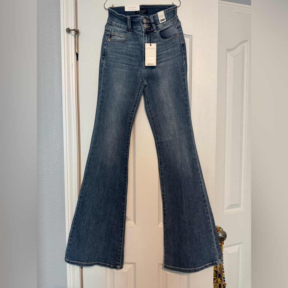 Judy Blue High Rise Medium Wash Flare Jeans
